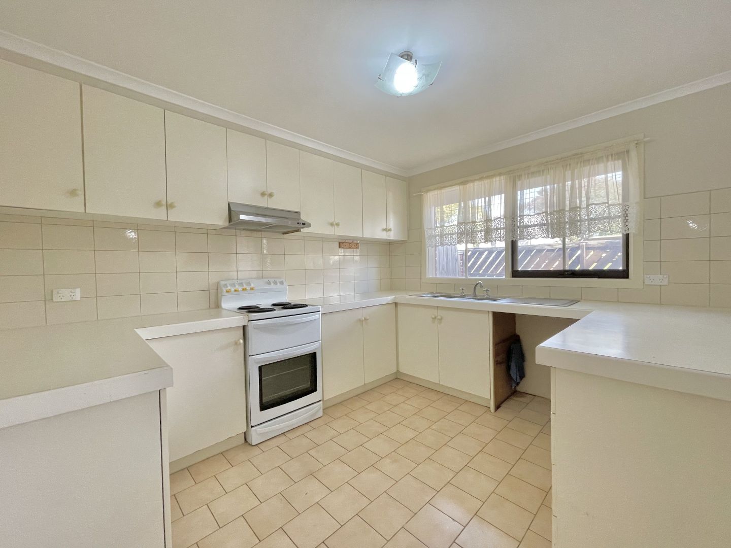 1/1 Mudgee Street, Burwood East Property