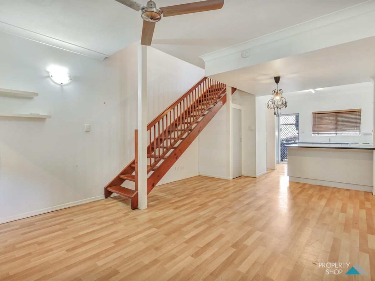 Stratford QLD 4870 2 beds townhouse for Rent, 395 per week