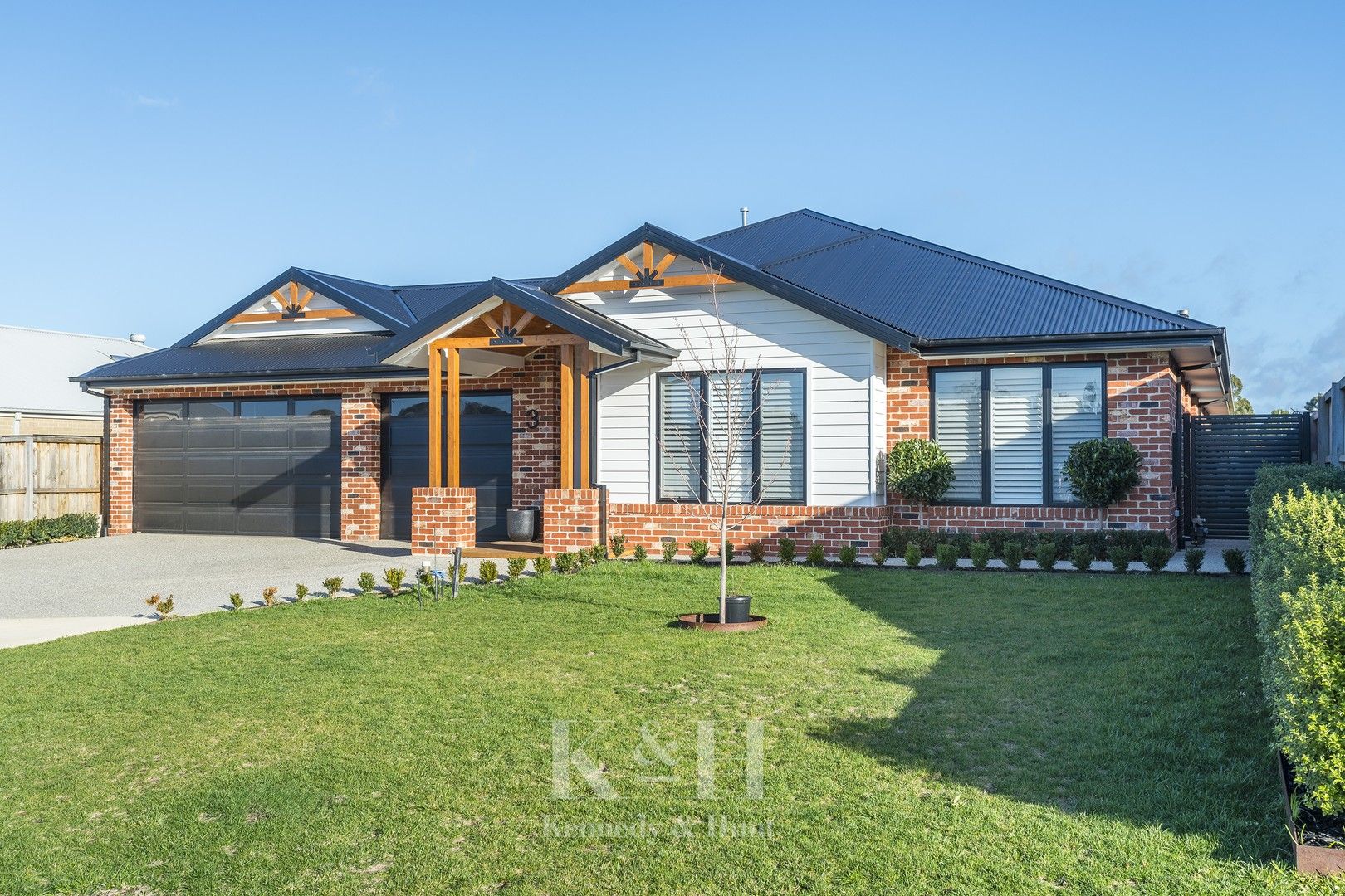 4 bedrooms House in 3 Havana Court GISBORNE VIC, 3437