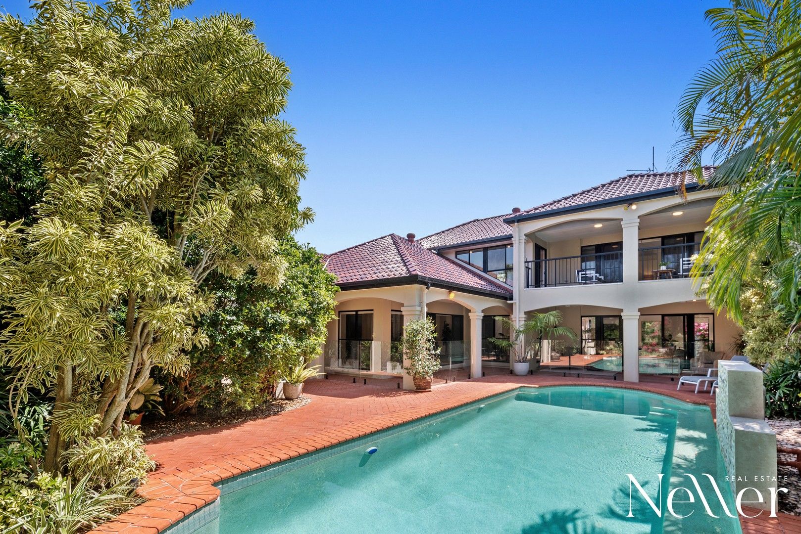 5 bedrooms House in 38 Lowry Street PEREGIAN BEACH QLD, 4573