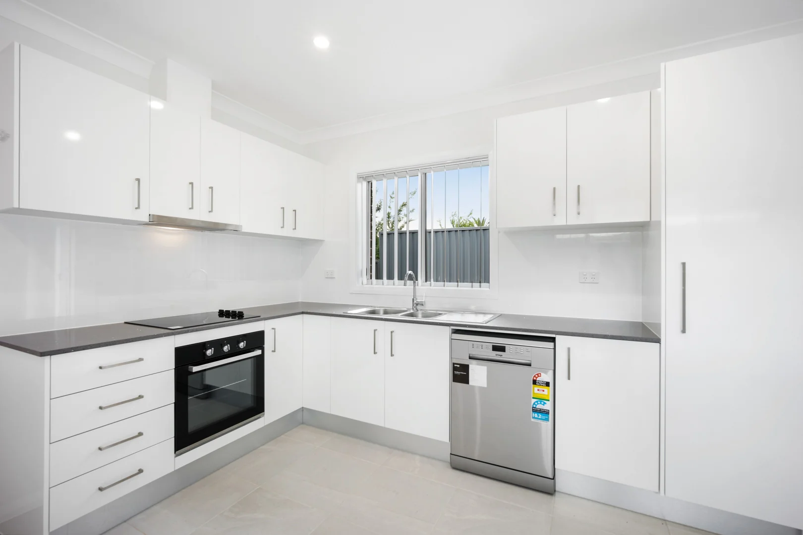 32 A Endeavour Street, Seven Hills NSW 2147 - House For Rent | Domain