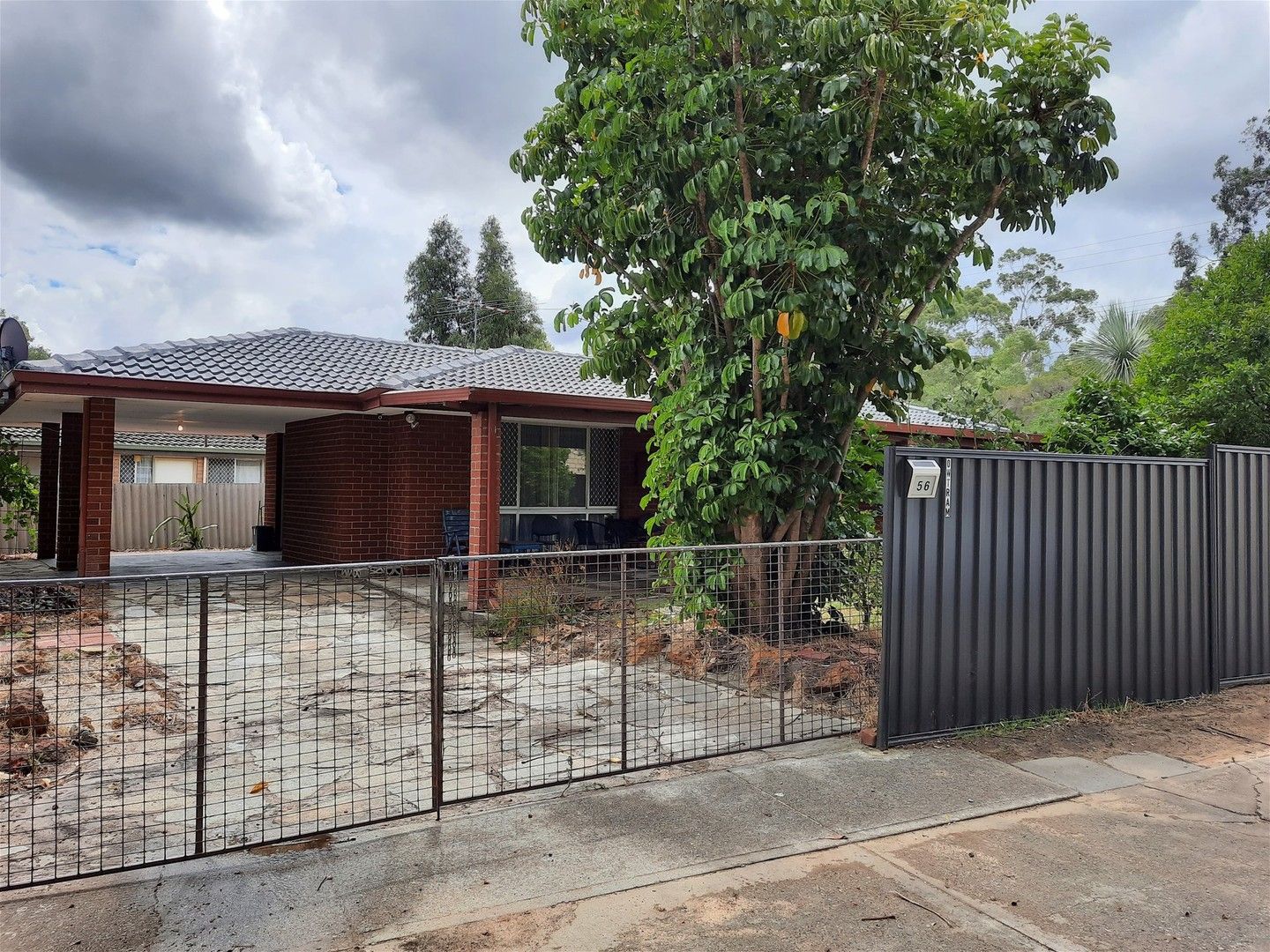3 bedrooms House in 56 Owtram Road ARMADALE WA, 6112