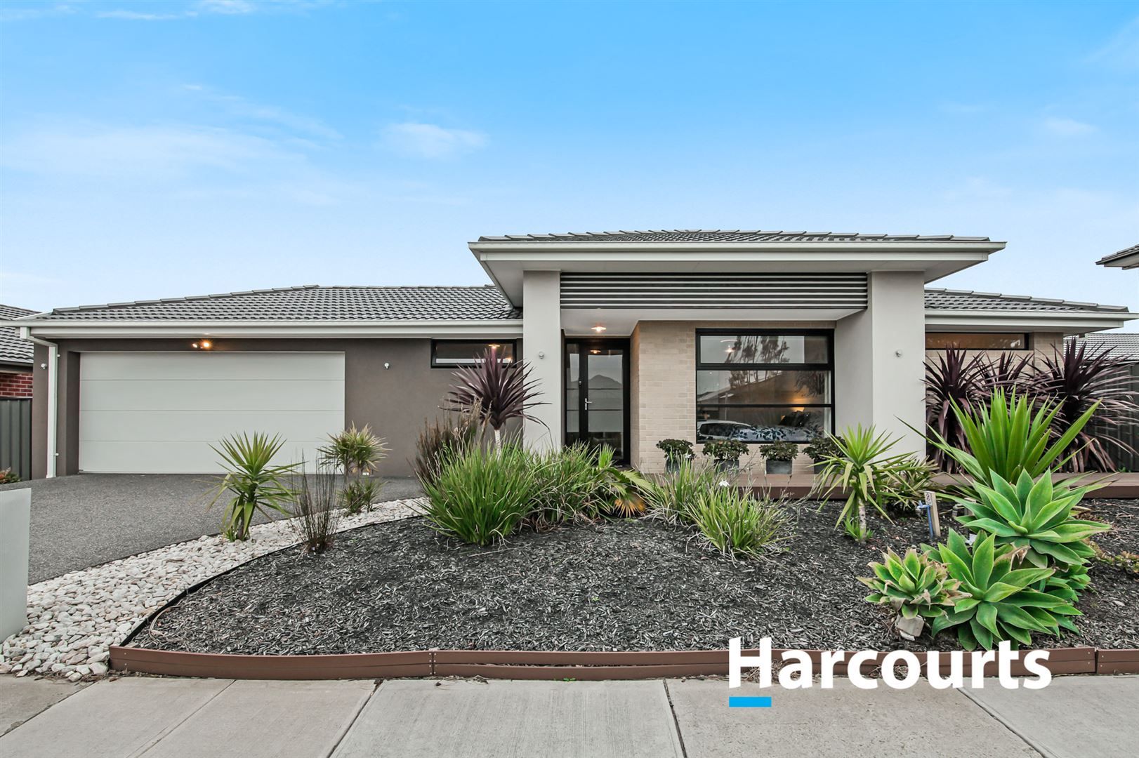 4 Haflinger Avenue, Clyde North VIC 3978, Image 0