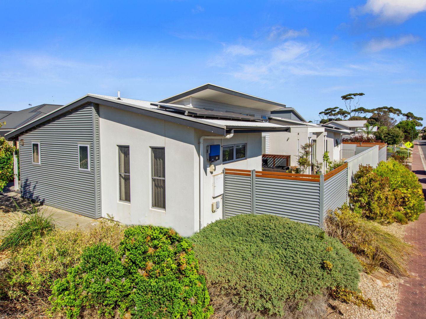 12 Hobart Road, Normanville SA 5204, Image 2