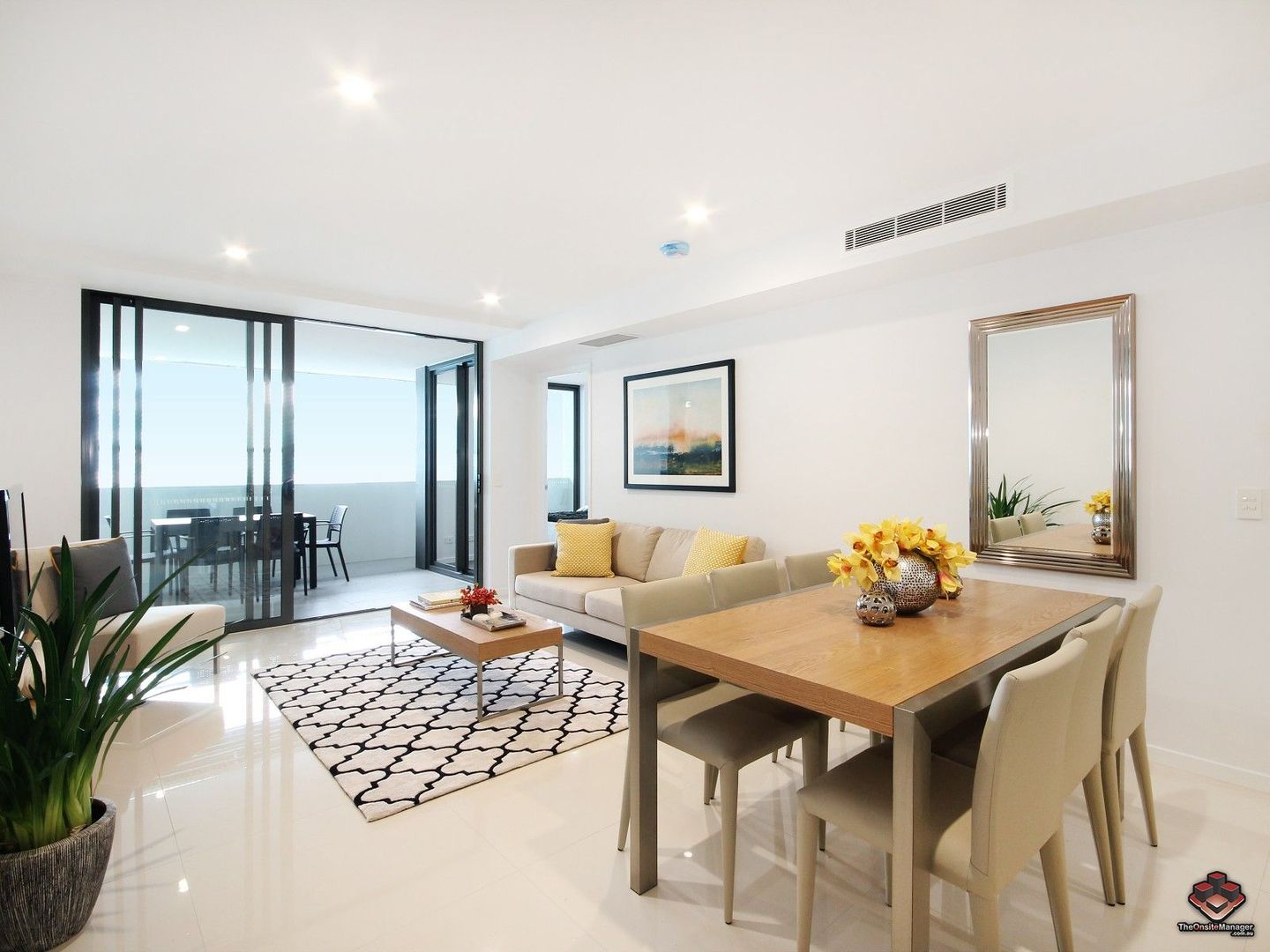 ID21064746/42 Sanders Street, Upper Mount Gravatt QLD 4122 Apartment