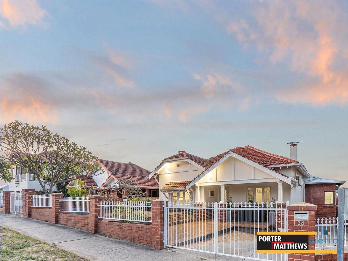 4 bedrooms House in 34 Egham Road LATHLAIN WA, 6100