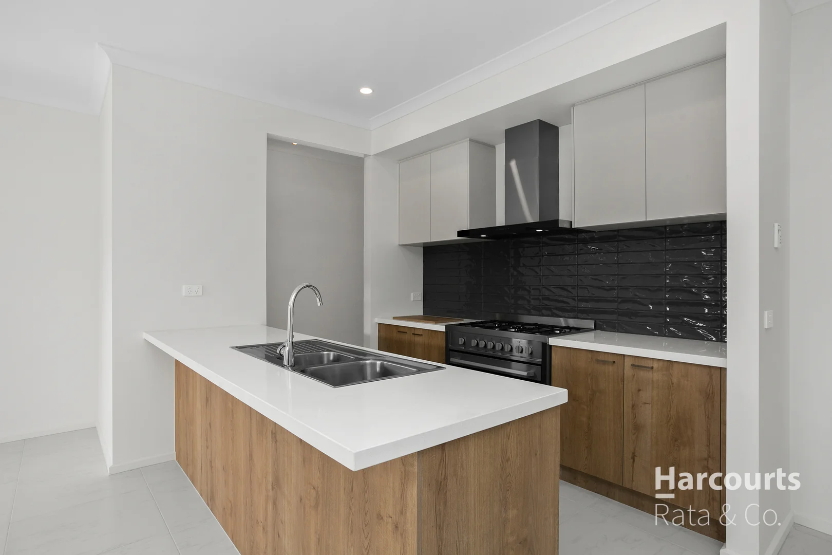 Additional image 2 of 17 Fantasia Boulevard, Wollert VIC 3750