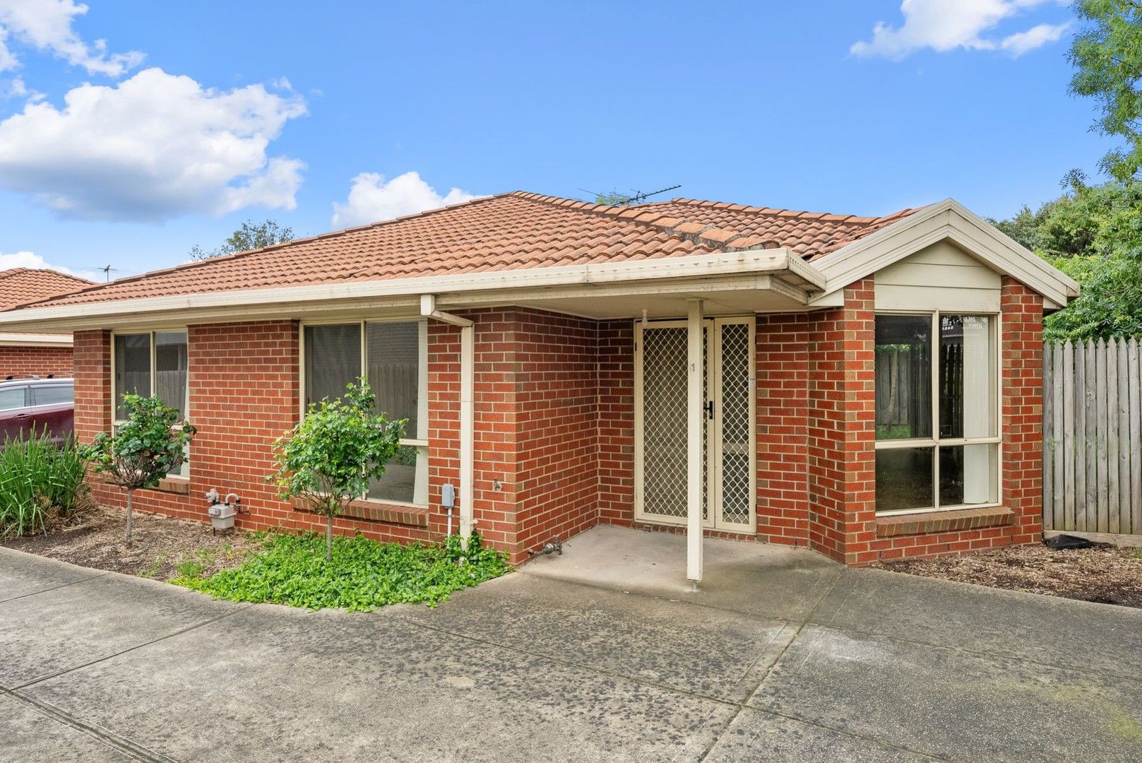 2 bedrooms Apartment / Unit / Flat in 1/375 High Street LALOR VIC, 3075