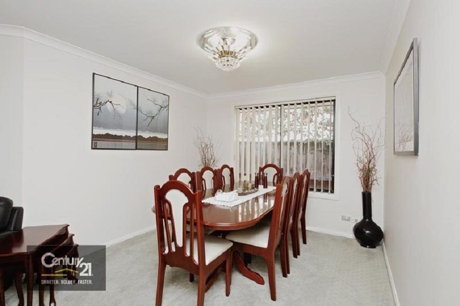 17 Wicklow Place, Rouse Hill NSW 2155, Image 2