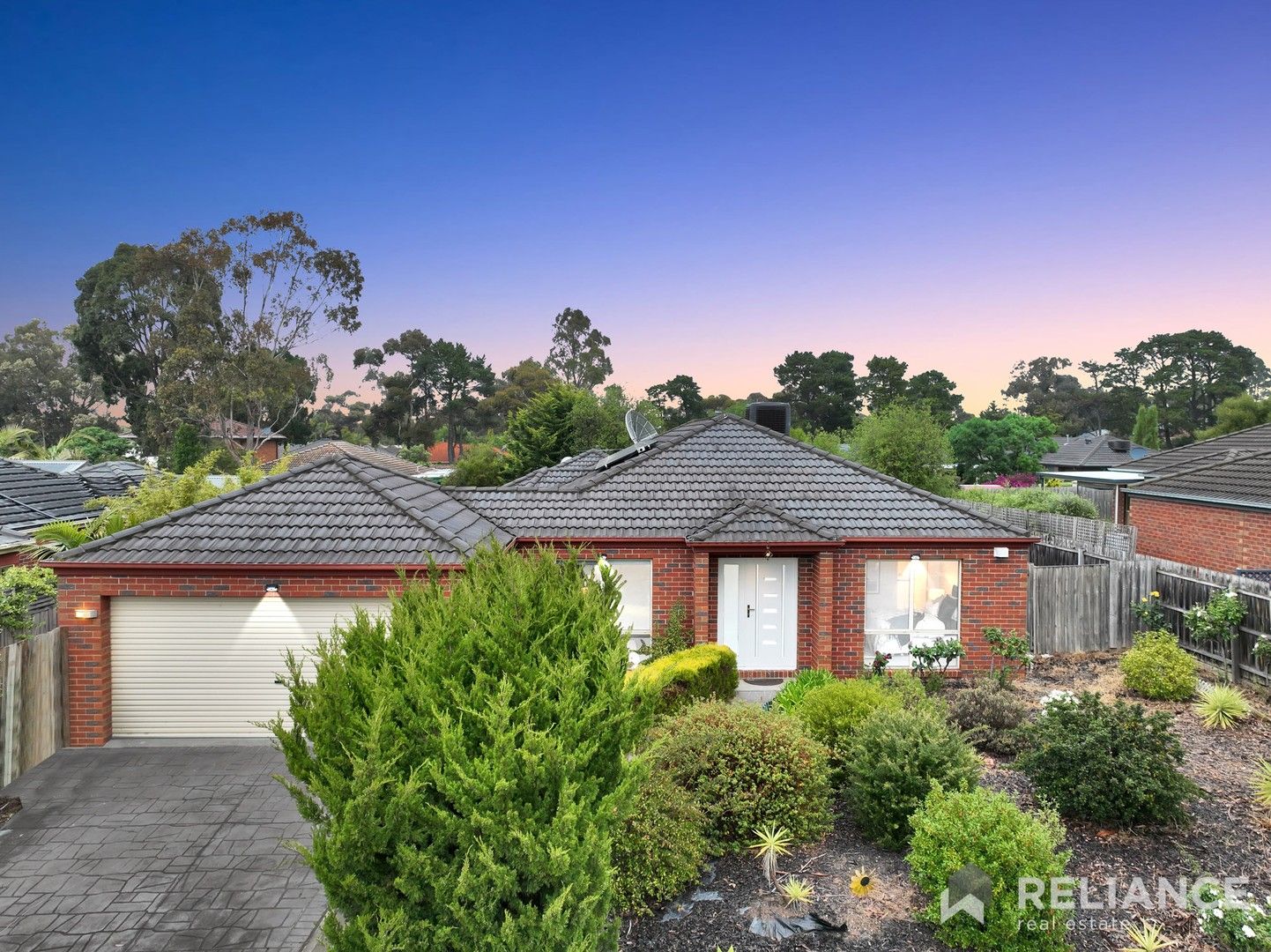 4 bedrooms House in 14 Semillon Court SUNBURY VIC, 3429