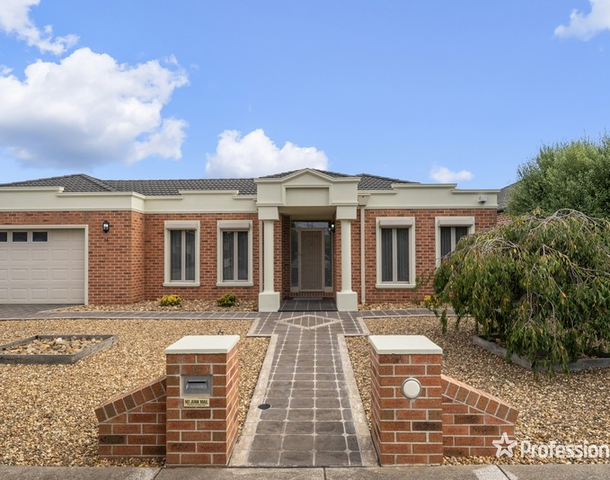 16 Speargrass Drive, Hillside VIC 3037