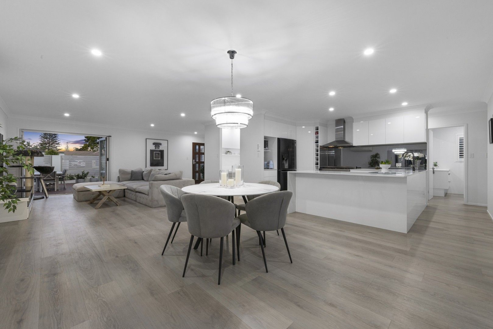 3 bedrooms House in 19 Lotus Avenue HOLLYWELL QLD, 4216