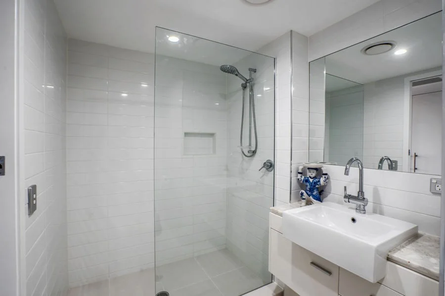 Additional image 16 of 9 120 Surf Parade, Broadbeach QLD 4218