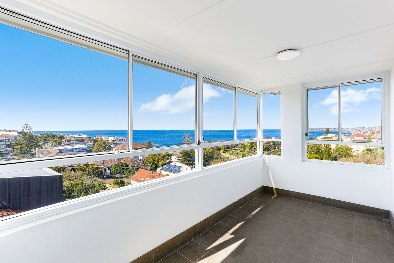 2 bedrooms Apartment / Unit / Flat in 5/8 Surfside Avenue CLOVELLY NSW, 2031