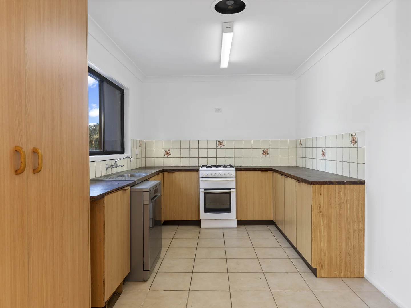 Additional image 3 of Berkeley Vale NSW 2261