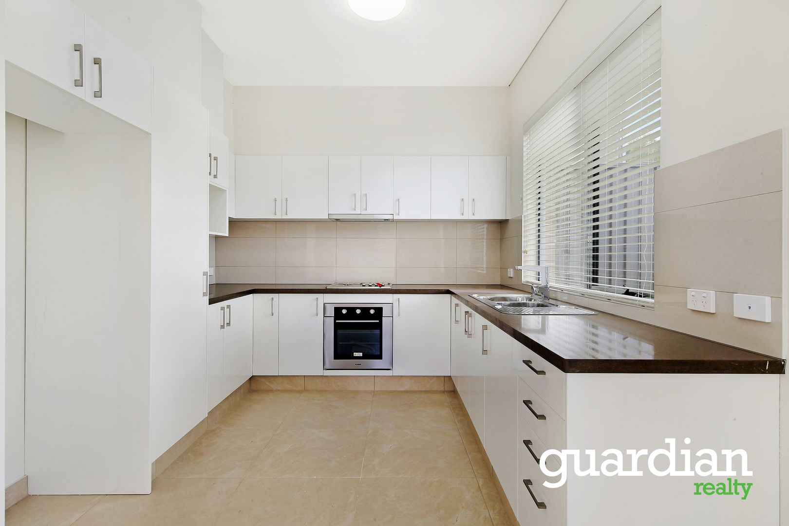 10/2 Cathay Place, Kellyville NSW 2155, Image 1