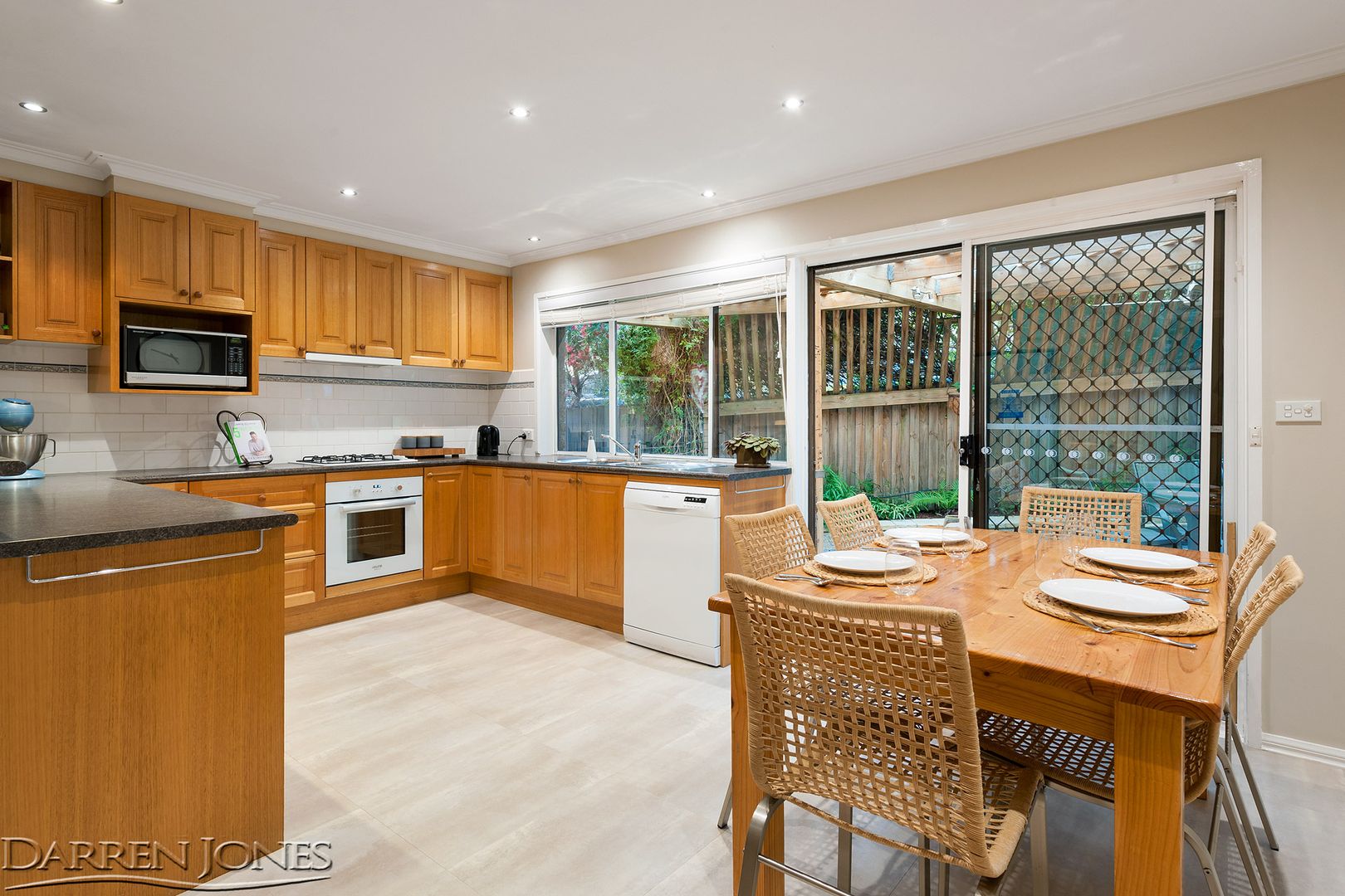 12 Weemala Court, Greensborough VIC 3088, Image 2