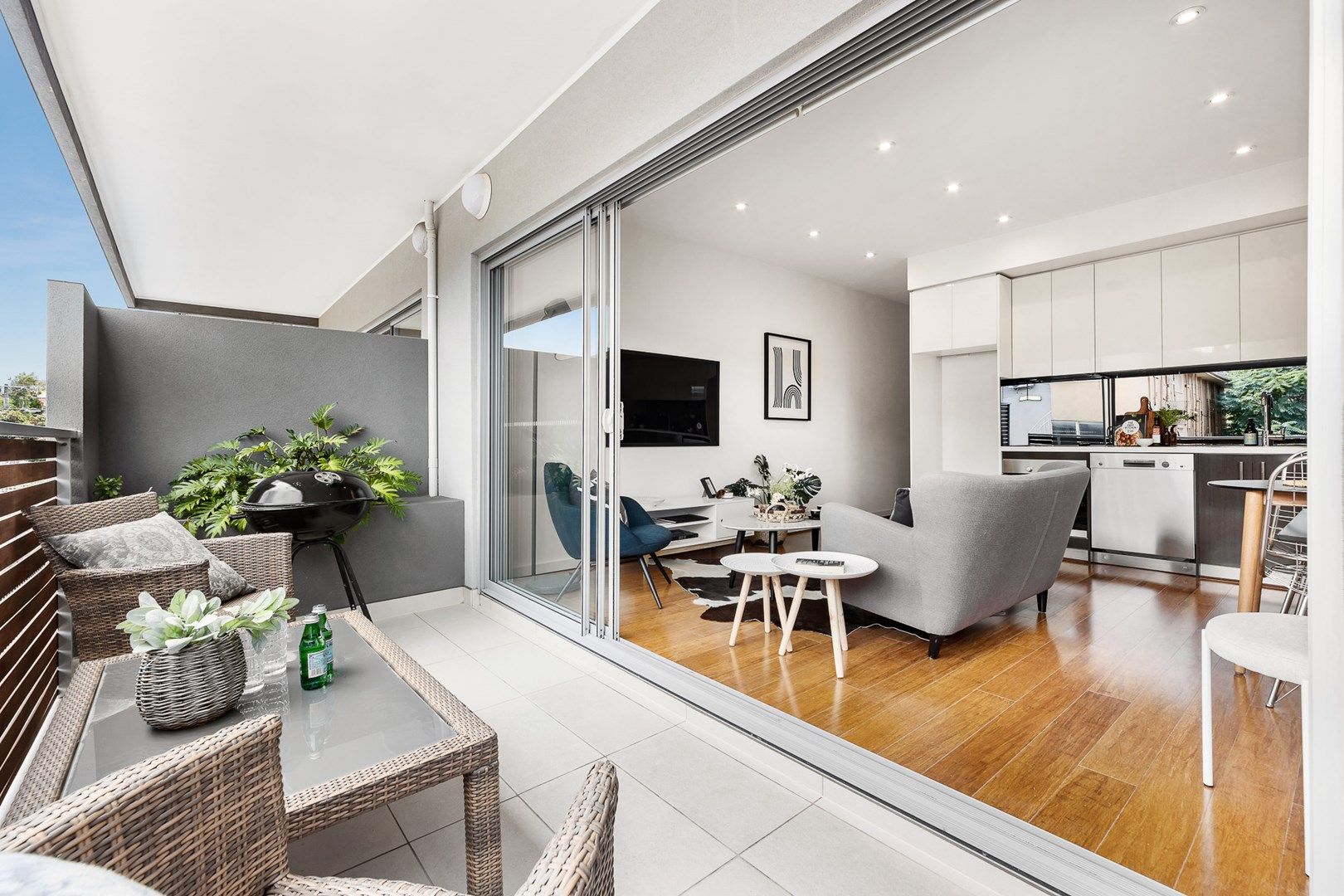 2 bedrooms Apartment / Unit / Flat in 17/93 Argyle Street ST KILDA VIC, 3182