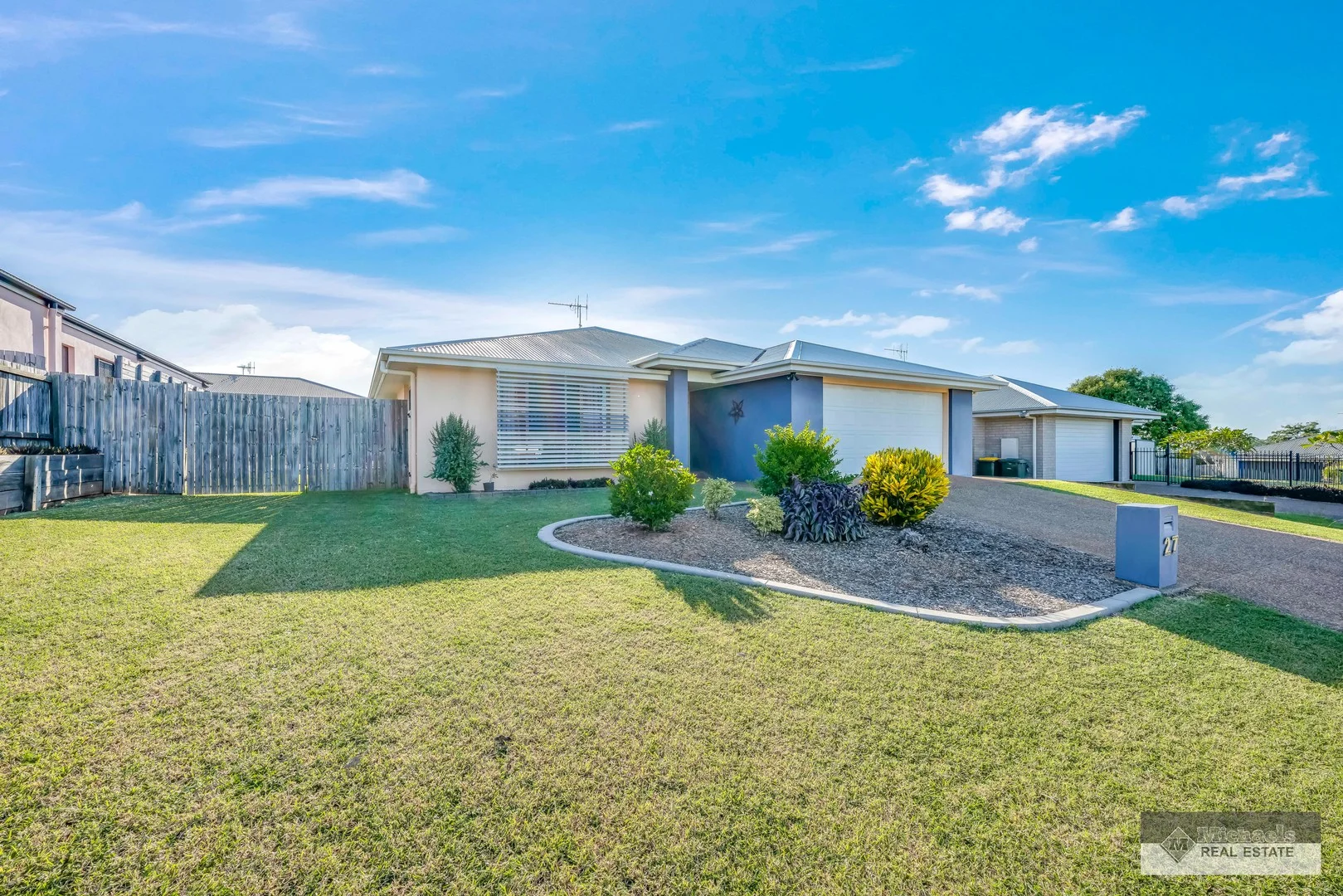 Primary image of 27 Neville Drive, Branyan QLD 4670