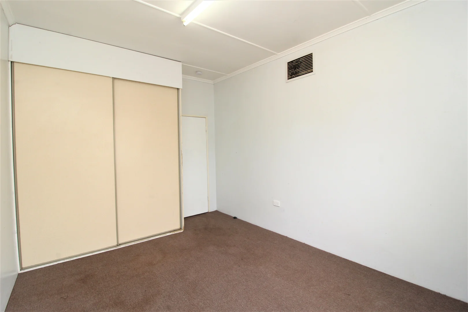 Additional image 6 of Unit 3/114 Webb St, Mount Isa QLD 4825