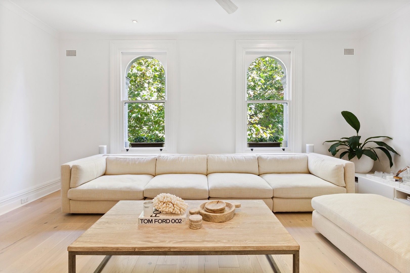 1 bedrooms Apartment / Unit / Flat in 3/102 Cathedral Street WOOLLOOMOOLOO NSW, 2011