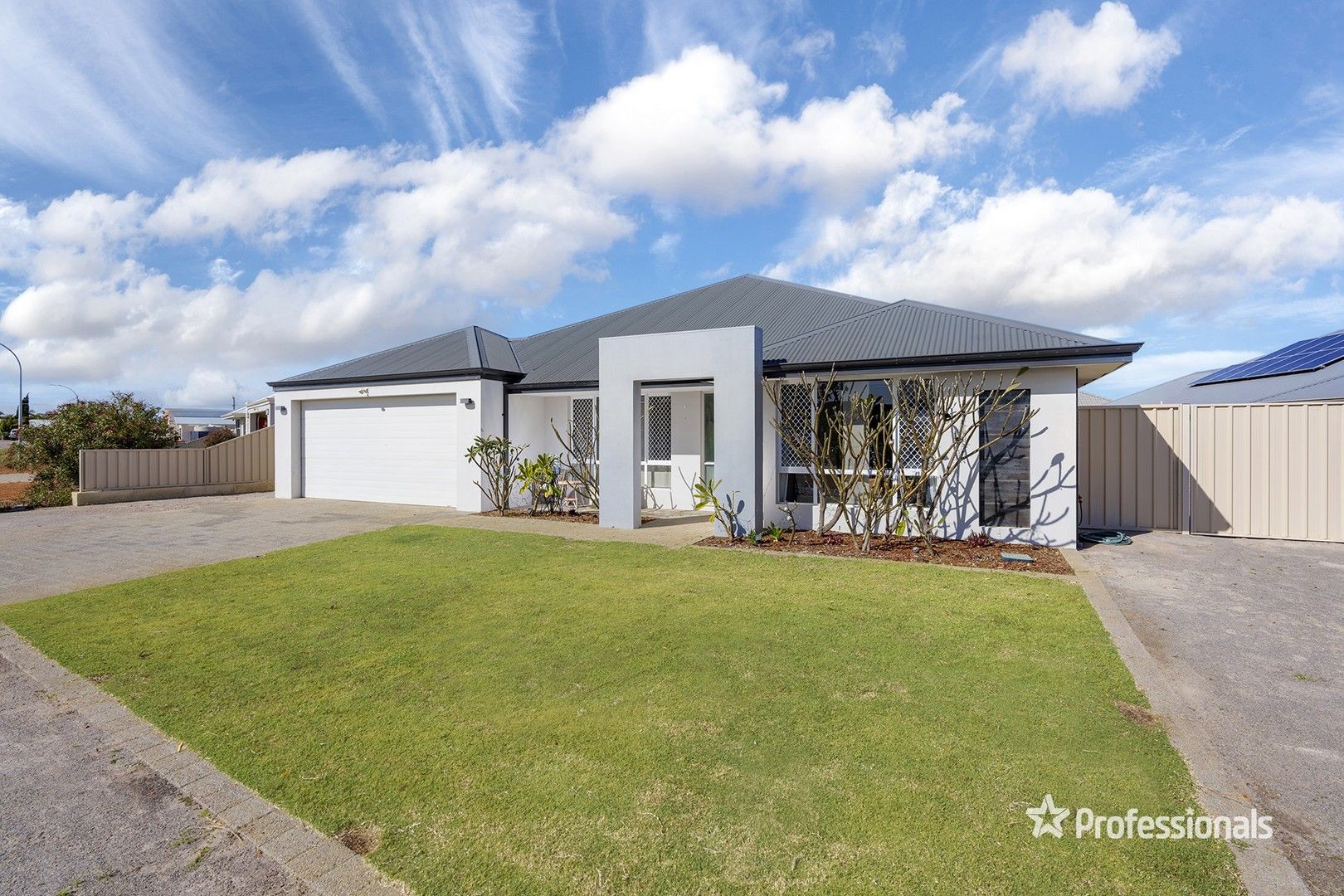 11 Sierra Vista, Waggrakine WA 6530, Image 0