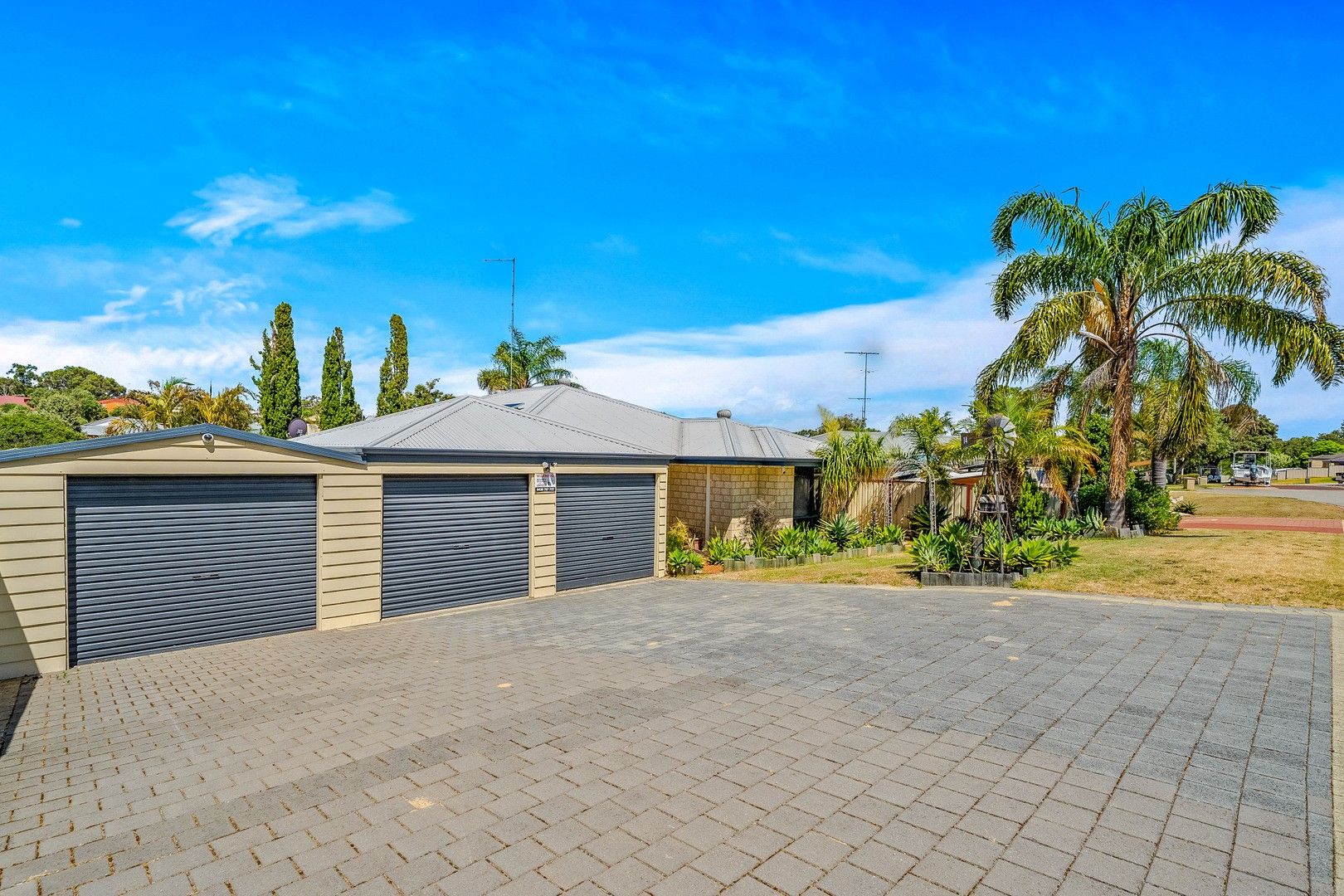 14 Bonnie Doone Grove, Dawesville WA 6211, Image 0