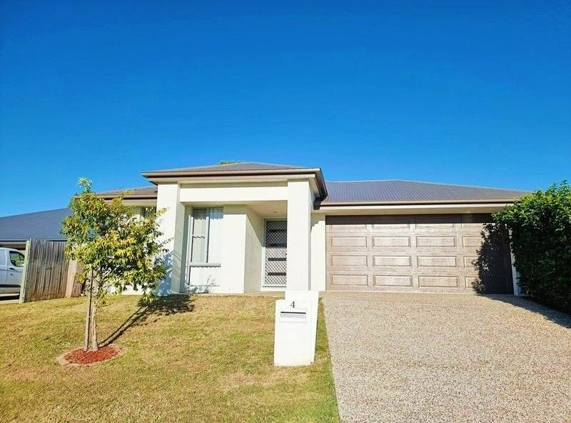 4 bedrooms House in 4 Mercer Street PIMPAMA QLD, 4209