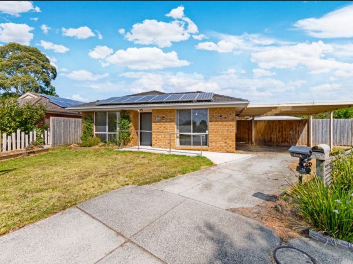 3 bedrooms House in 15 Natalie Court CRANBOURNE WEST VIC, 3977