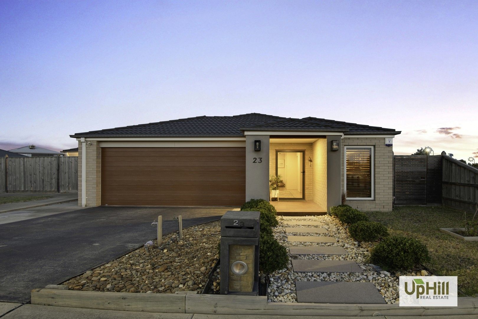 4 bedrooms House in 23 Speargrass Close CLYDE NORTH VIC, 3978
