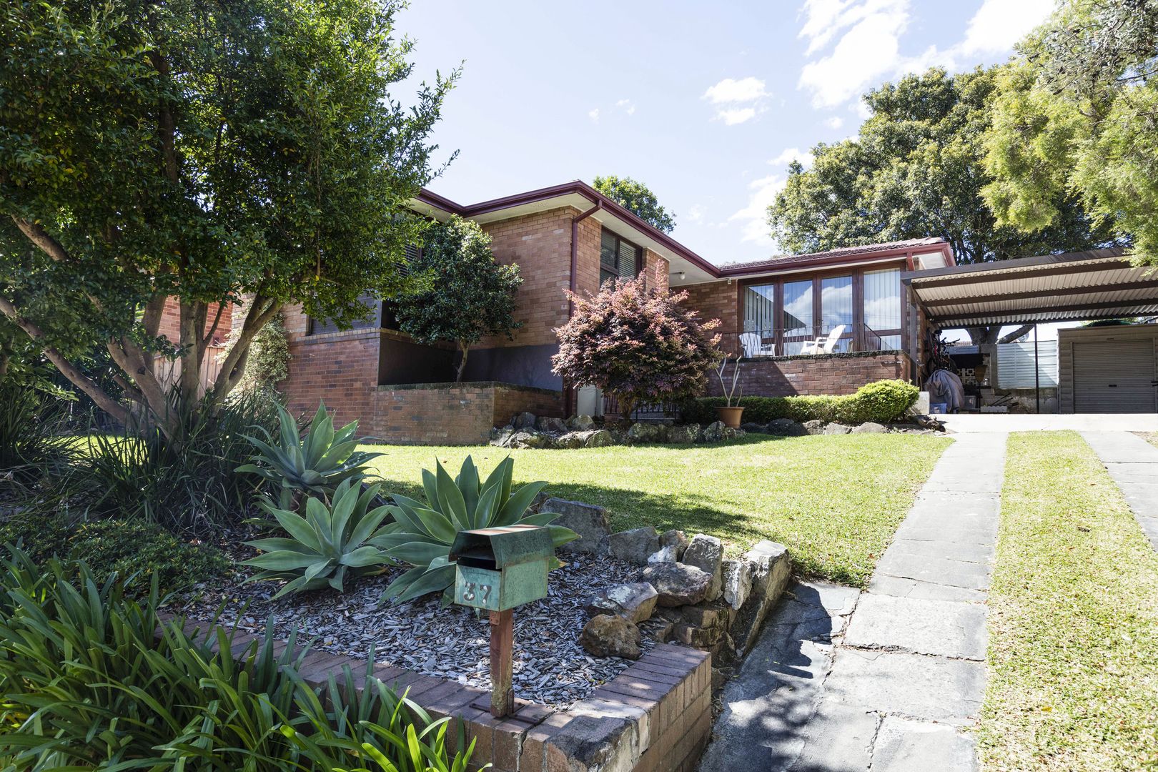 37 Moncrieff Drive, East Ryde NSW 2113