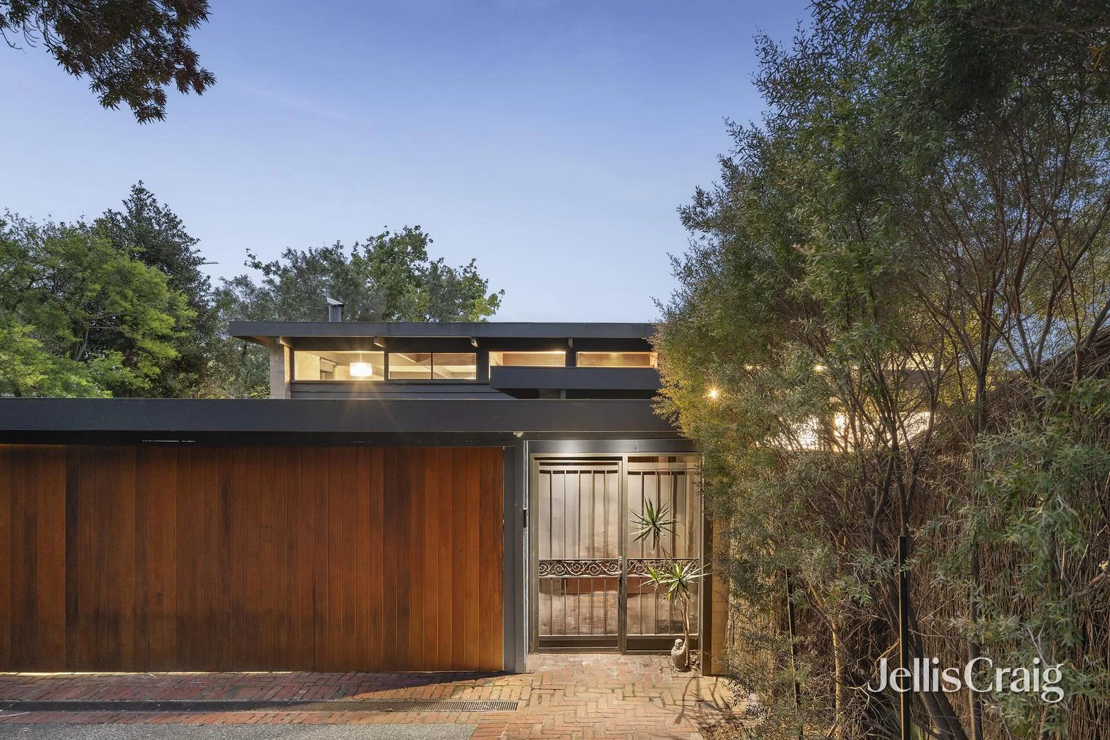 15 Lowan Avenue, Templestowe Lower VIC 3107