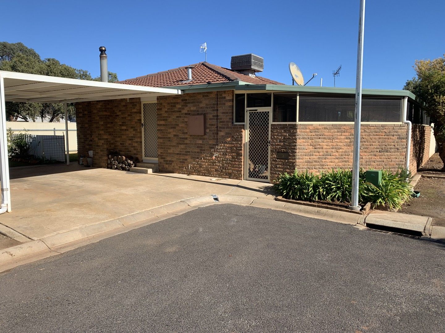 3 Riddle Court Griffith NSW 2680 Domain