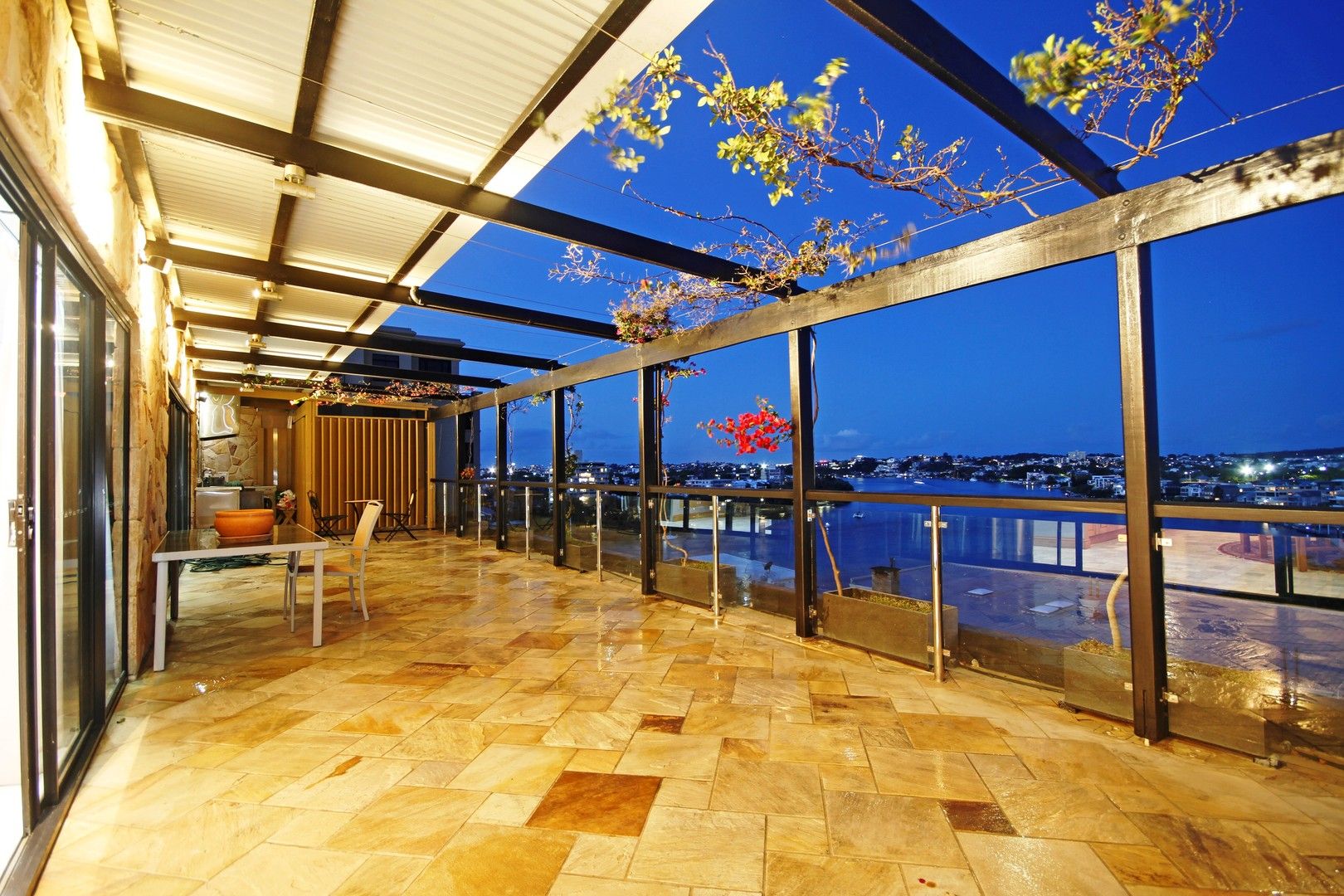 Kangaroo Point QLD 4169 3 beds apartment for Sale, FOR SALE