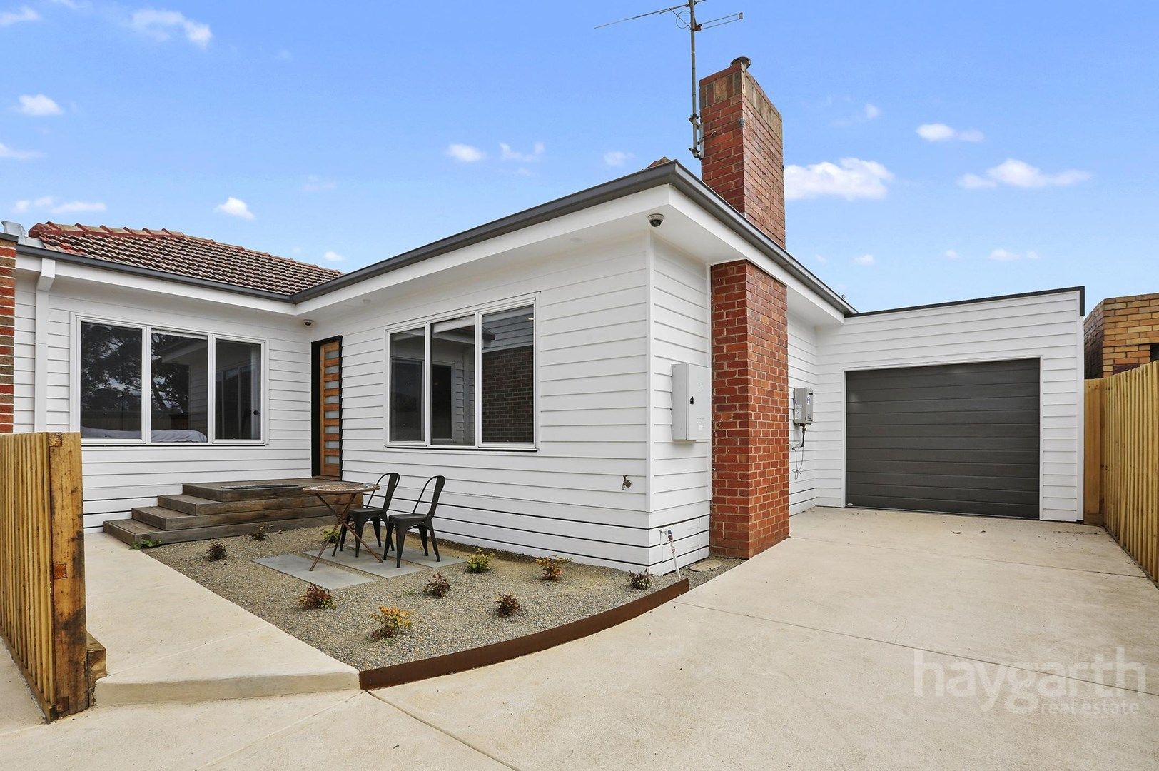 2/126 McCurdy Road, Herne Hill VIC 3218, Image 0
