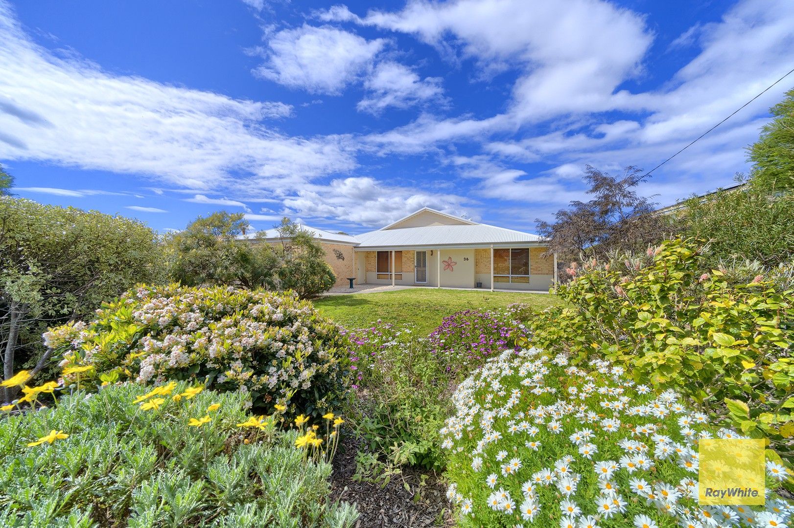 3 bedrooms House in 36 Meananger Crescent BAYONET HEAD WA, 6330