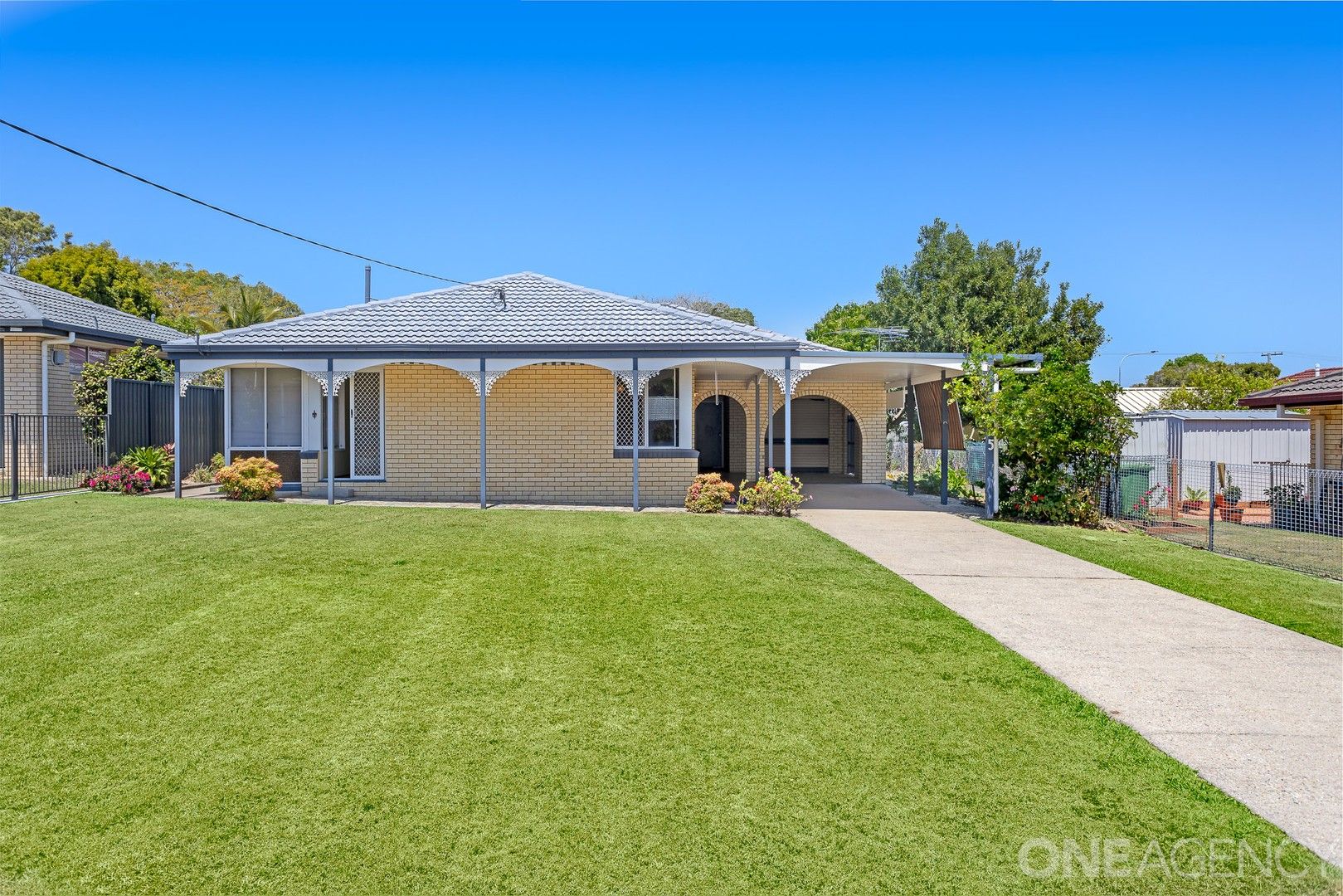 3 bedrooms House in 5 Farm Court REDCLIFFE QLD, 4020