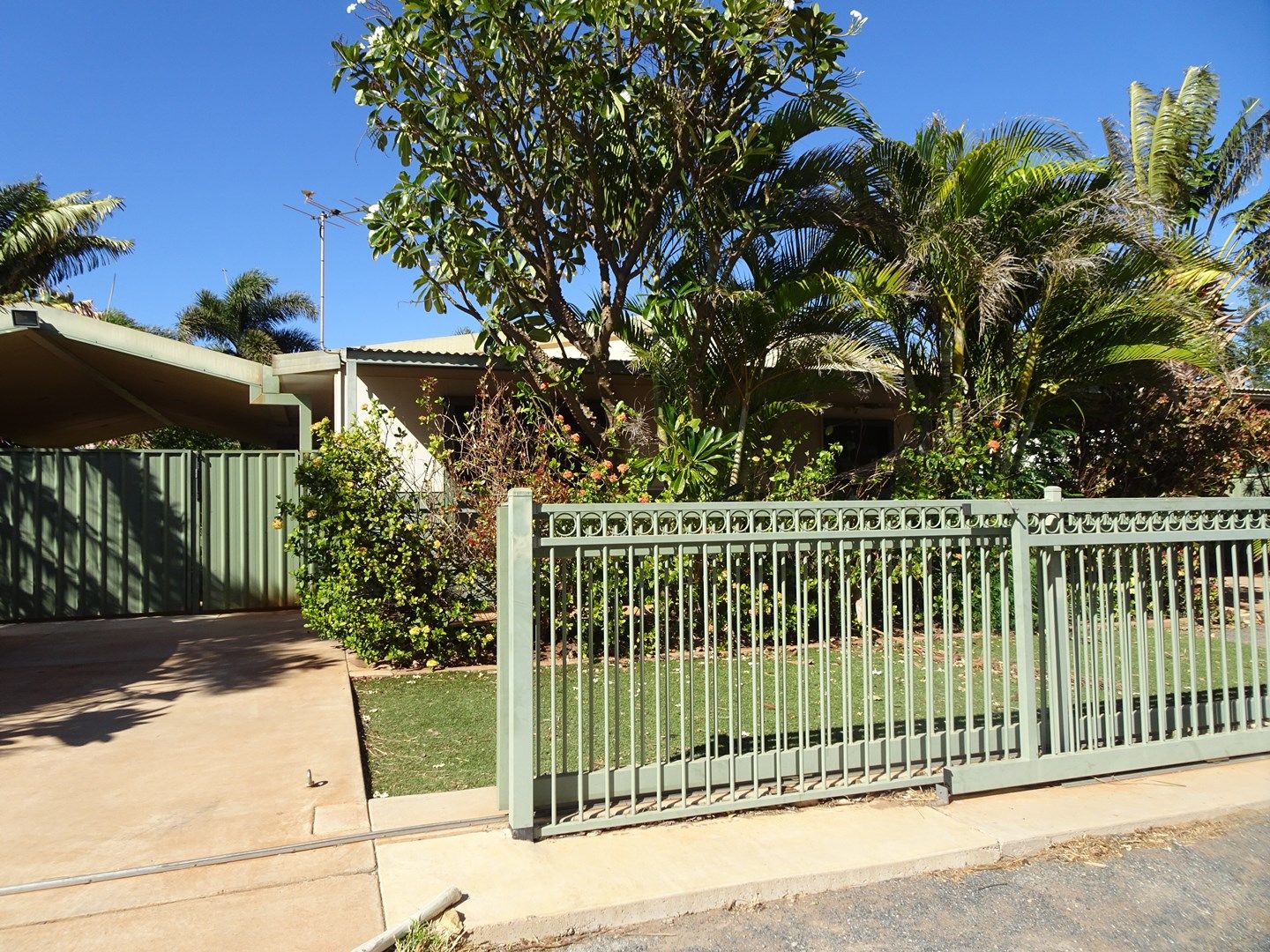 4 bedrooms House in 8 Centennial Loop SOUTH HEDLAND WA, 6722