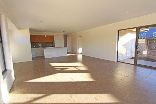 Picture of 1/7 Celtic Court, LAKE CATHIE NSW 2445