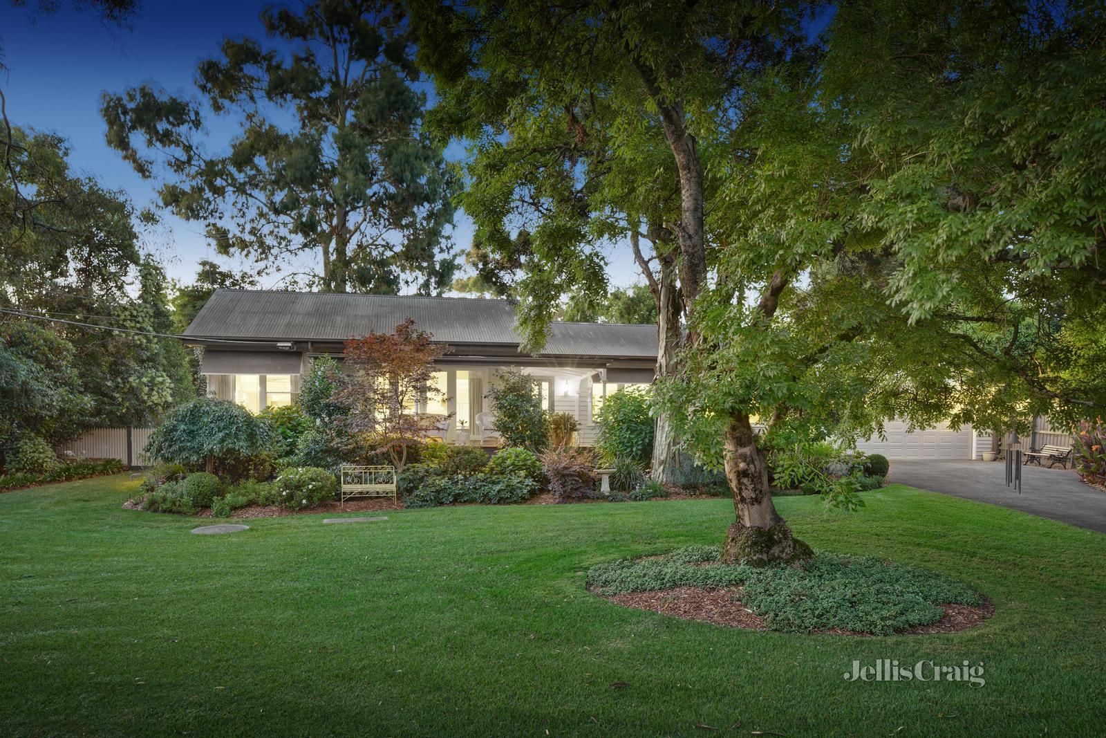 1-3 Daintree Avenue, Park Orchards VIC 3114, Image 2