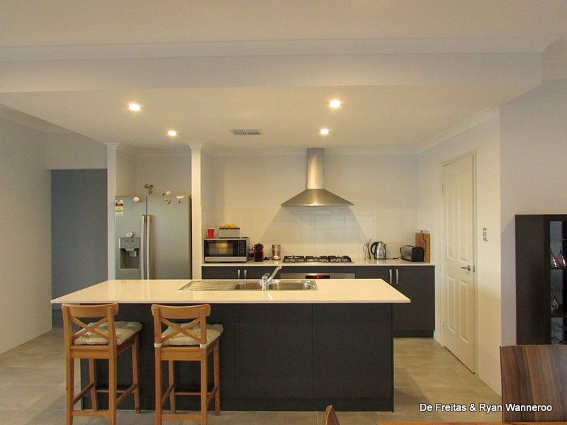 32 Explorer Street, Yanchep WA 6035, Image 2