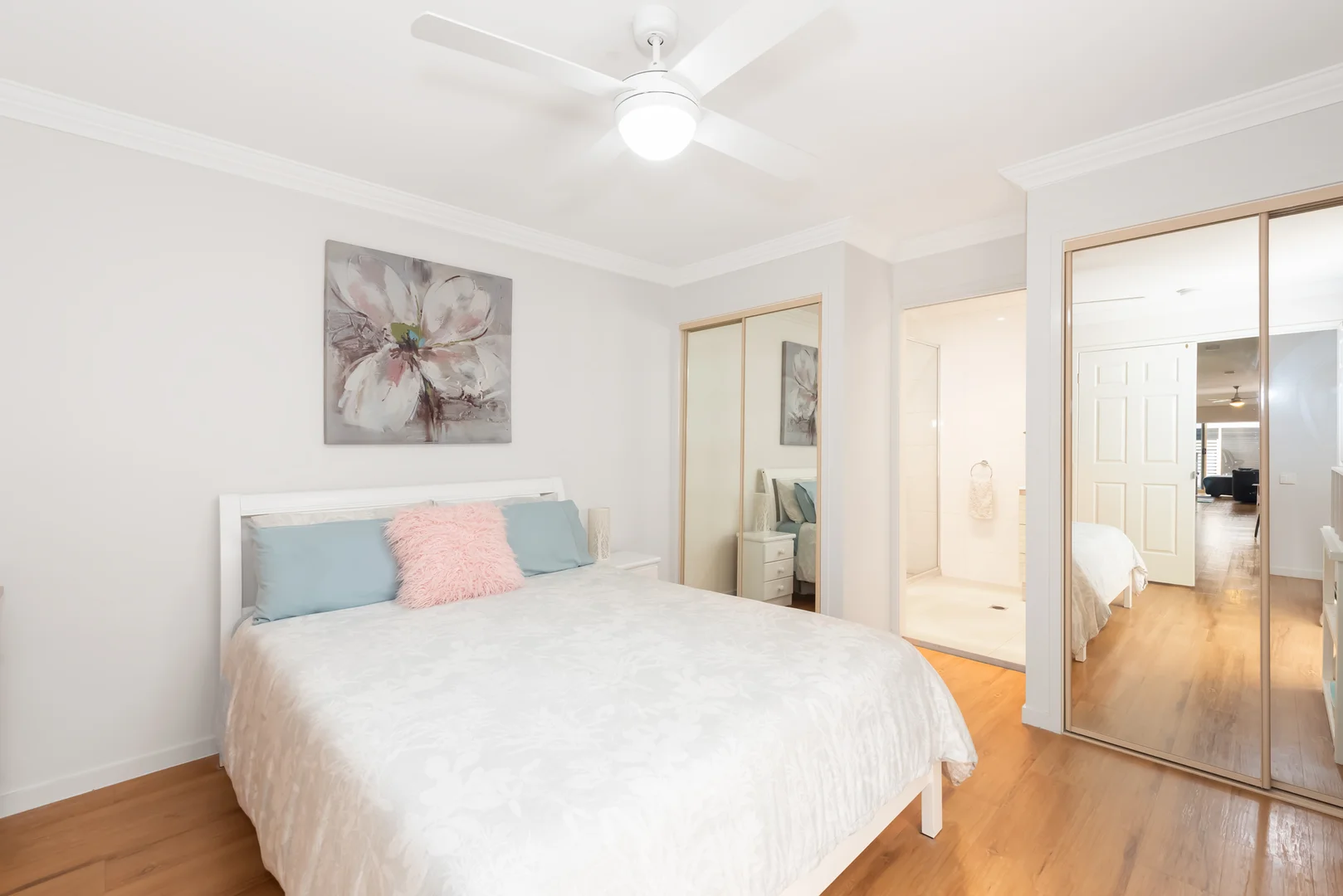 Additional image 9 of 2/10 Nankeen Avenue, Paradise Point QLD 4216