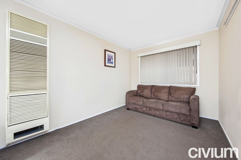 55 Clare Dennis Avenue, Gordon ACT 2906, Image 2