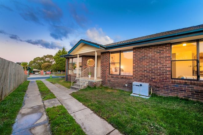 Picture of 29 Wedge Crescent, ROWVILLE VIC 3178