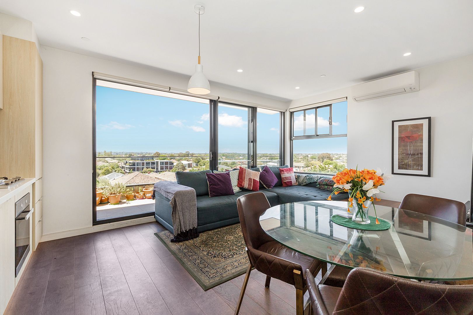 2 bedrooms Apartment / Unit / Flat in 403/180 Koornang Road CARNEGIE VIC, 3163