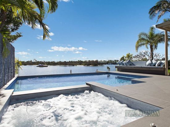 70 Noosa Parade, Noosa Heads QLD 4567, Image 2