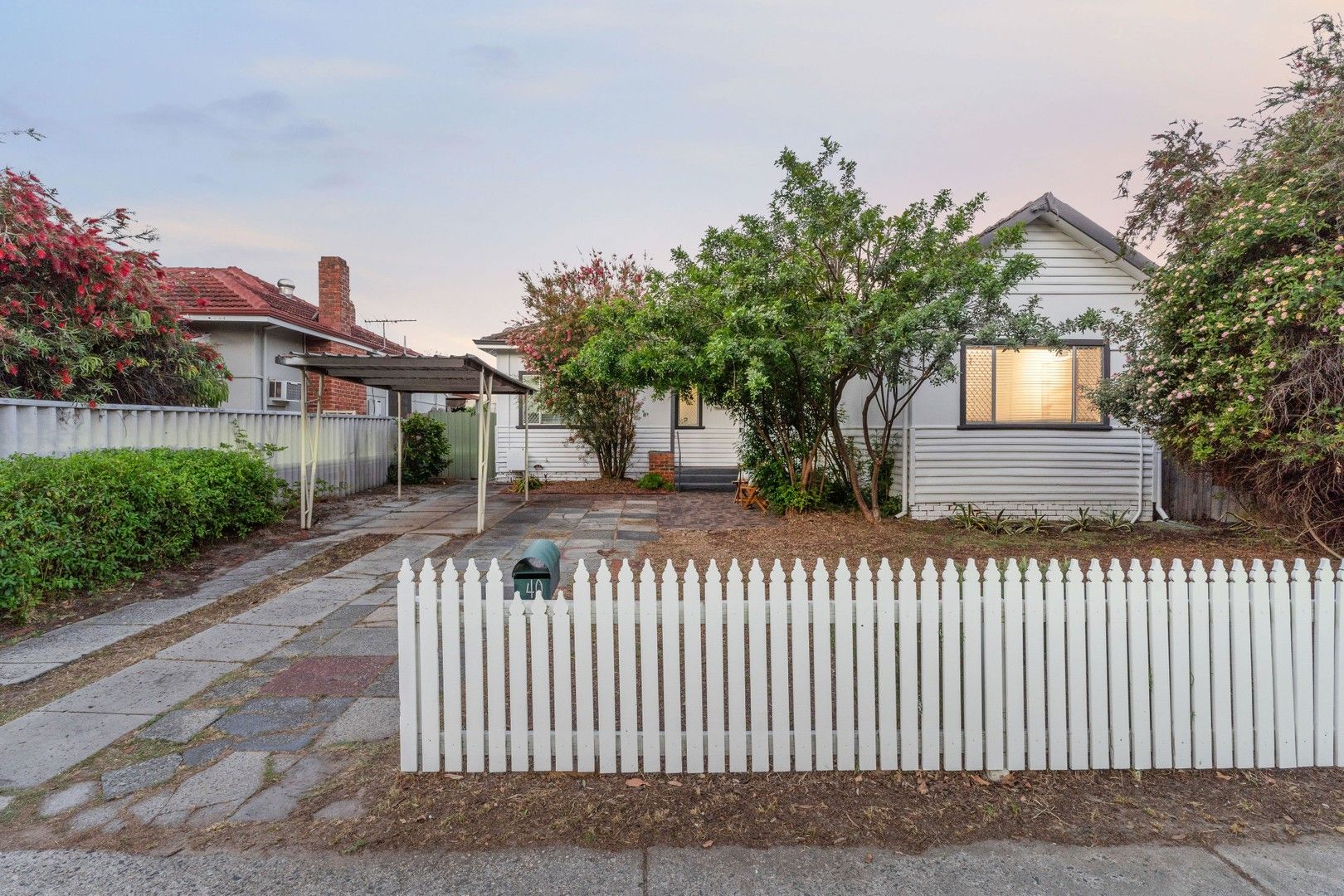 3 bedrooms House in 40 Grand Promenade BAYSWATER WA, 6053