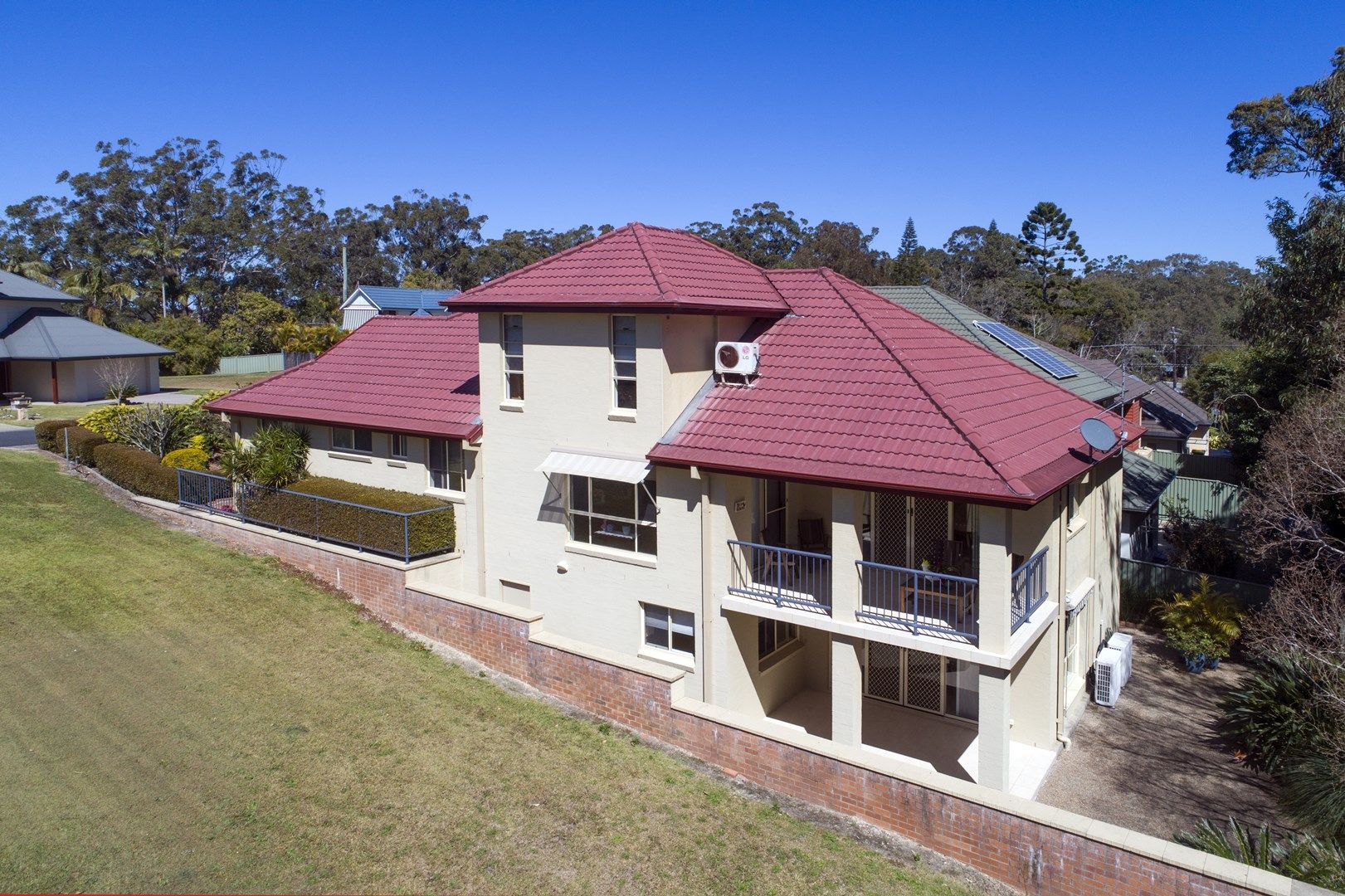 8 Edgewater Drive, Nambucca Heads NSW 2448 House For Sale Domain