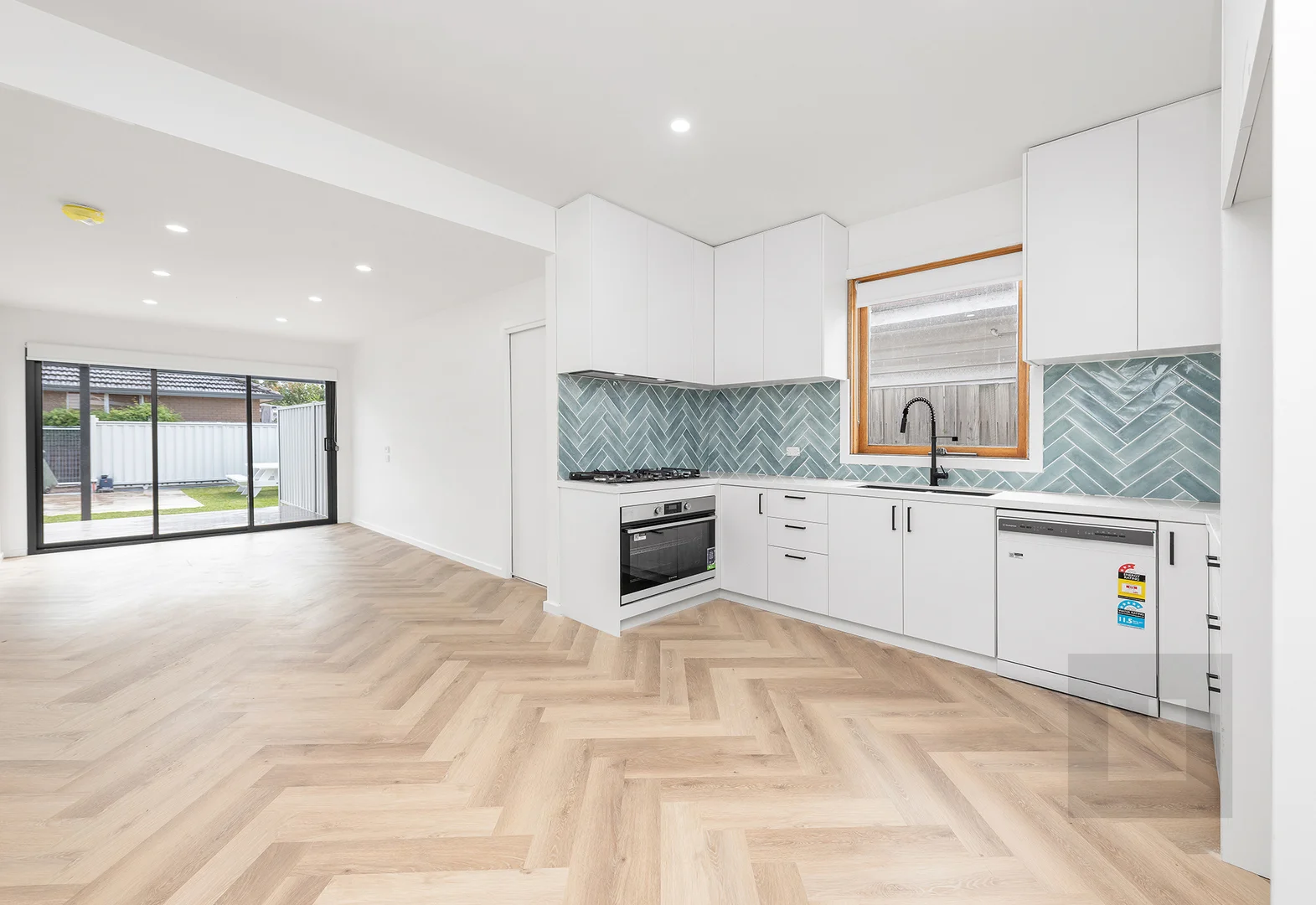 Additional image 2 of 39 Challis Street, Newport VIC 3015