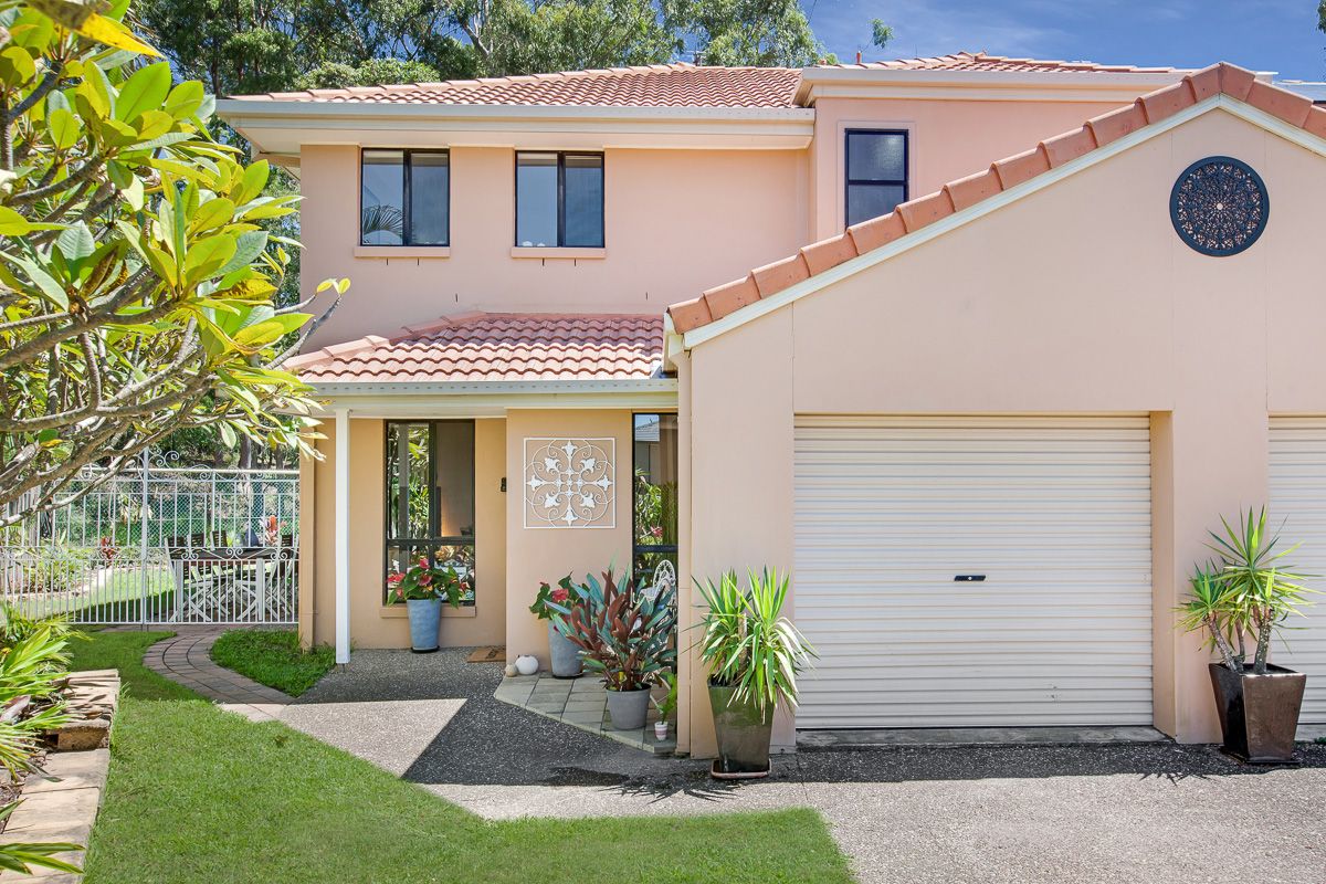 1/5 Joshua Close, Arundel QLD 4214, Image 1